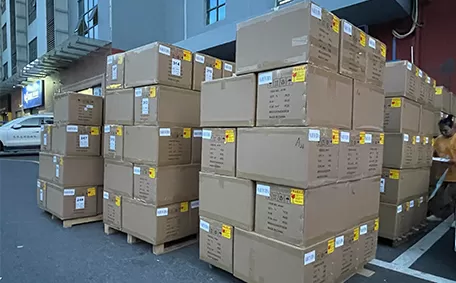 Packaging & Shipping Packaging & Shipping
